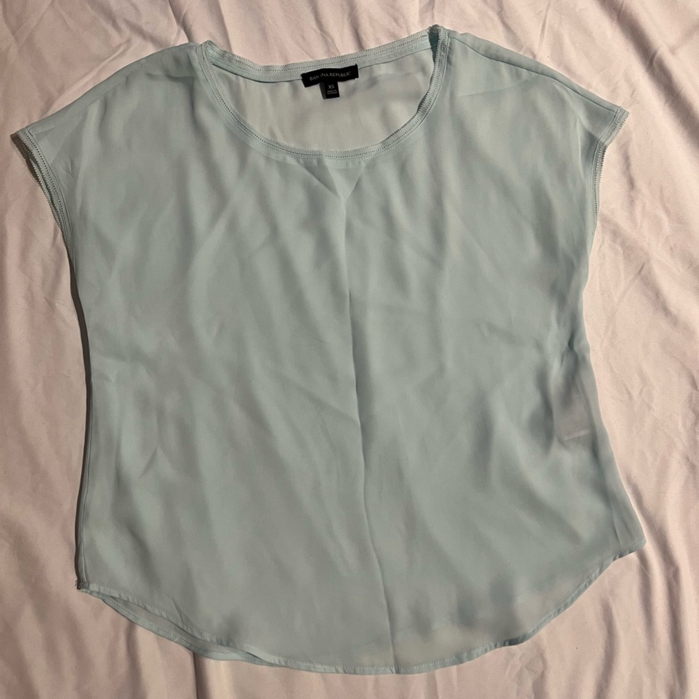 Banana Republic mint blouse